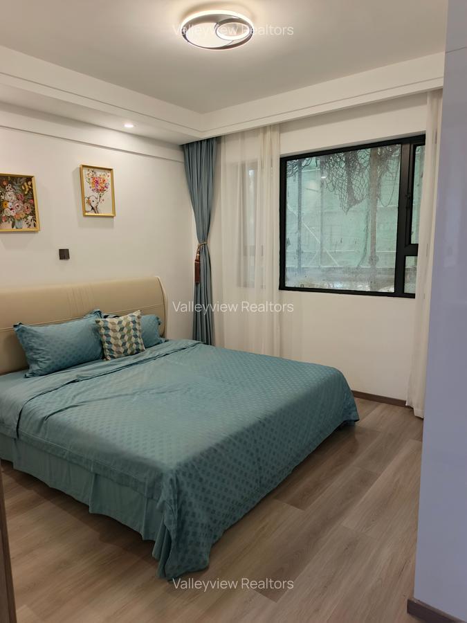 1 Bed Apartment with En Suite at Lavington - 10