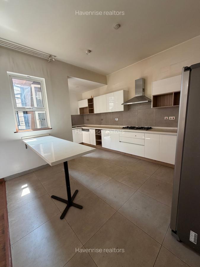 4 Bed Townhouse at Lavington - 7