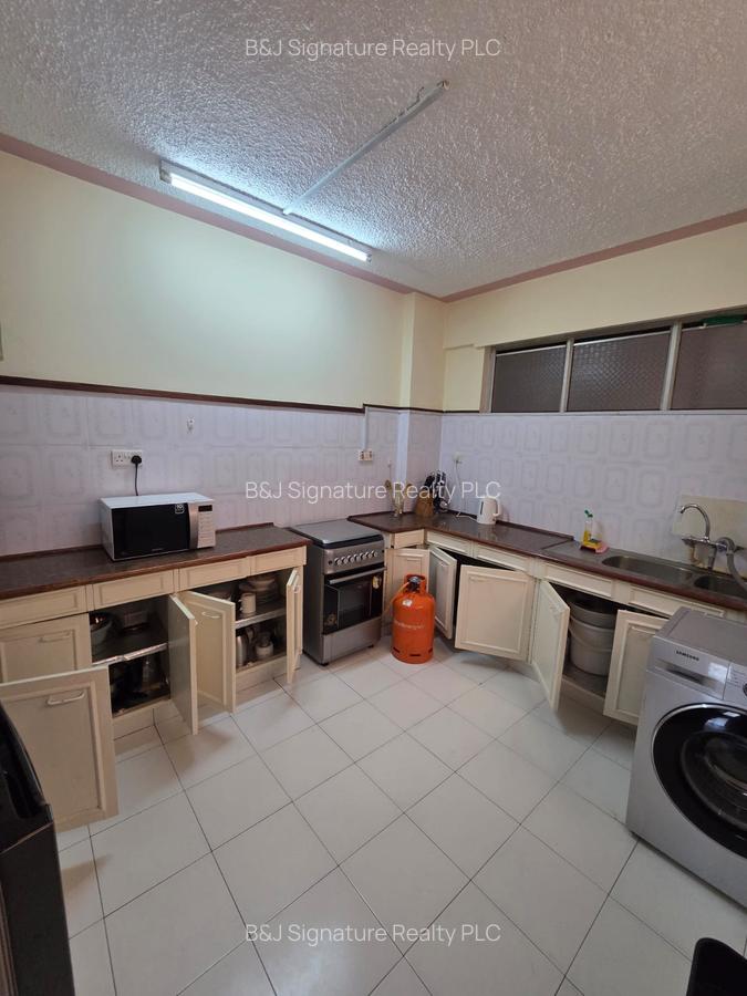 Serviced 2 Bed Apartment with En Suite in Lavington - 5