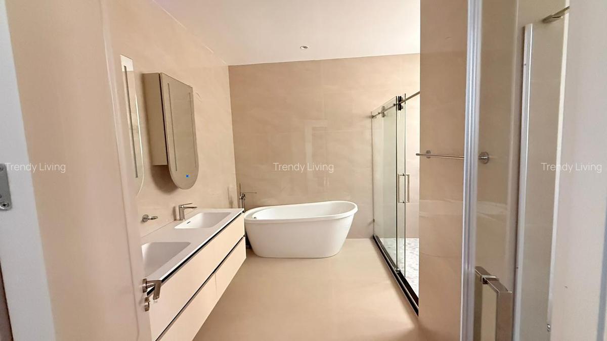 6 Bed Townhouse with En Suite in Lavington - 12