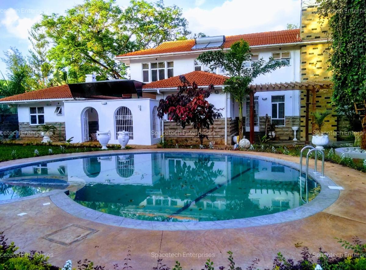 4 Bed House with En Suite in Runda - 2
