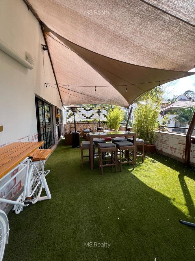 4 Bed Townhouse with En Suite in Brookside - 7