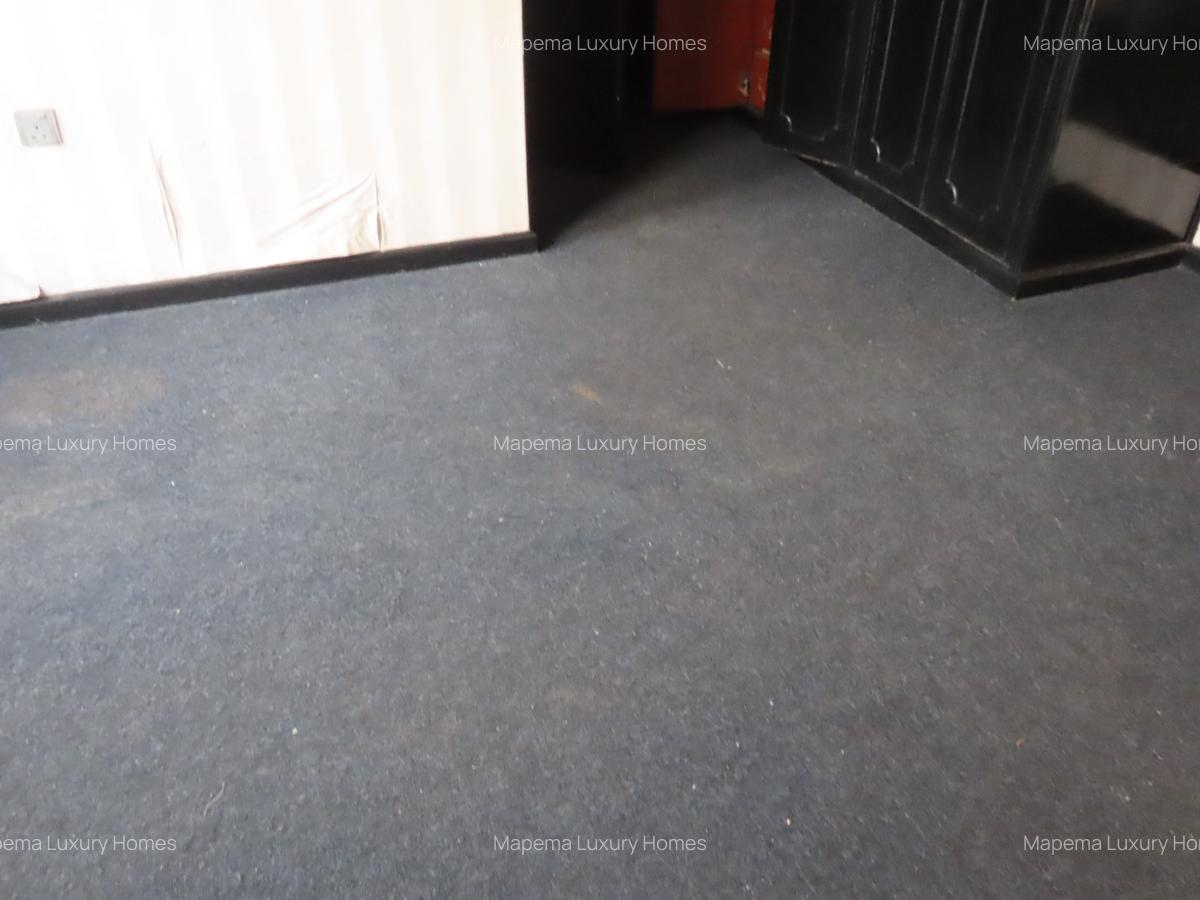 5 Bed House with En Suite at Kerarapon - 10