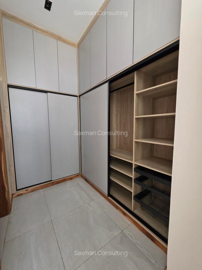 4 Bed Apartment with En Suite in Loresho - 17