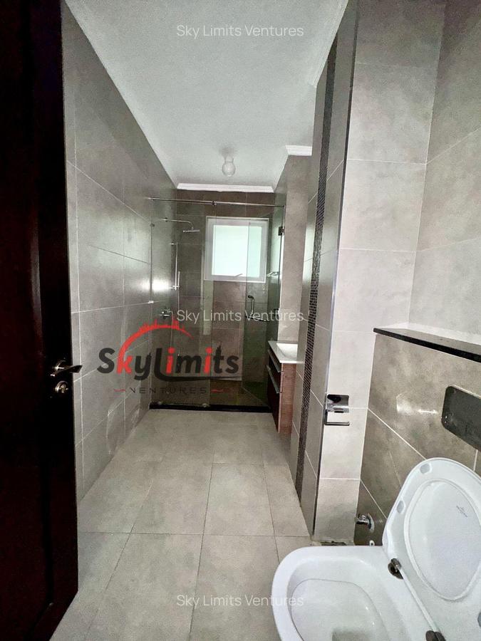 4 Bed Apartment with En Suite at General Mathenge - 10
