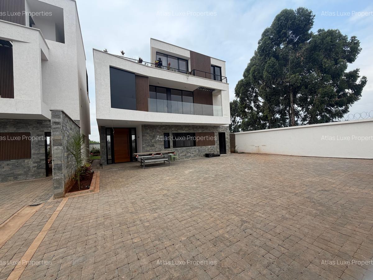 4 Bed Townhouse with En Suite at New Runda - 1