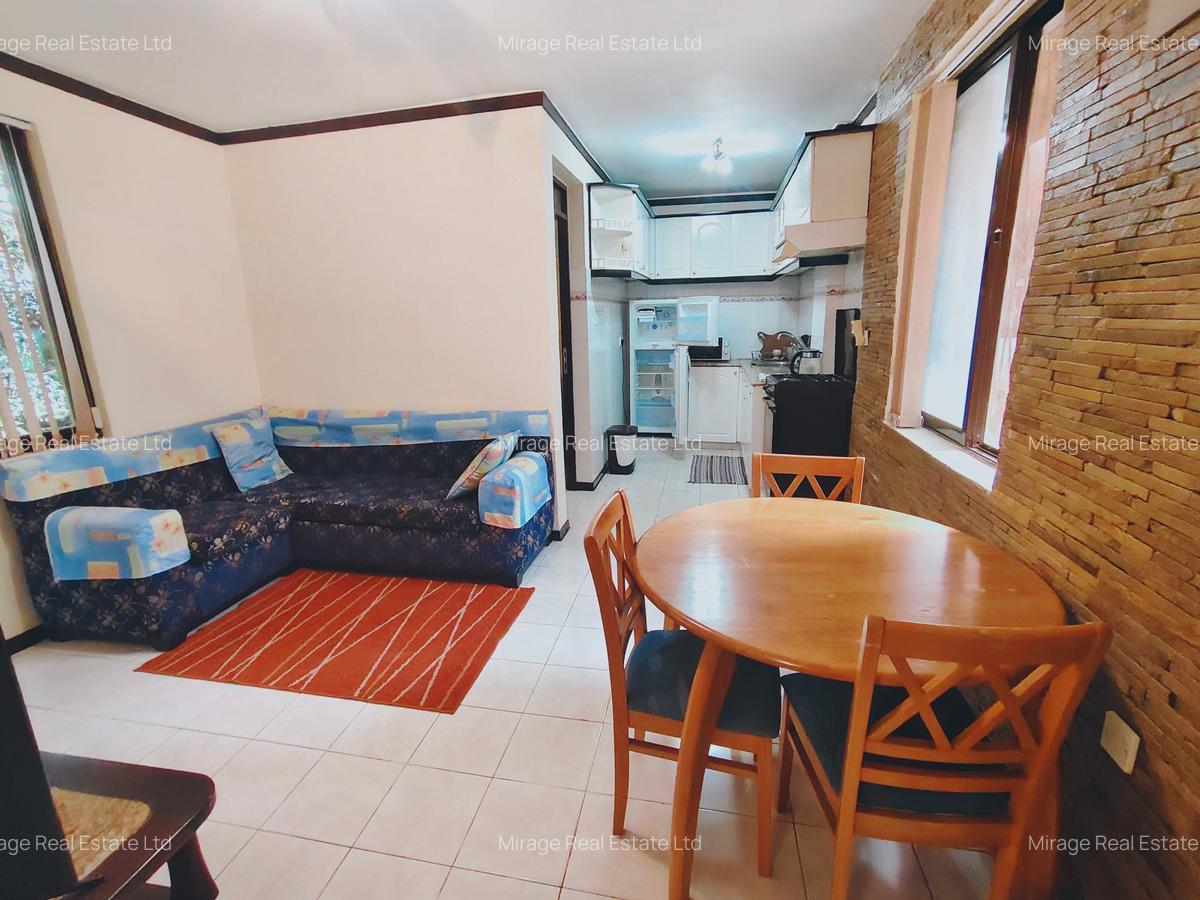 1 Bed House with Swimming Pool in Riverside - 8
