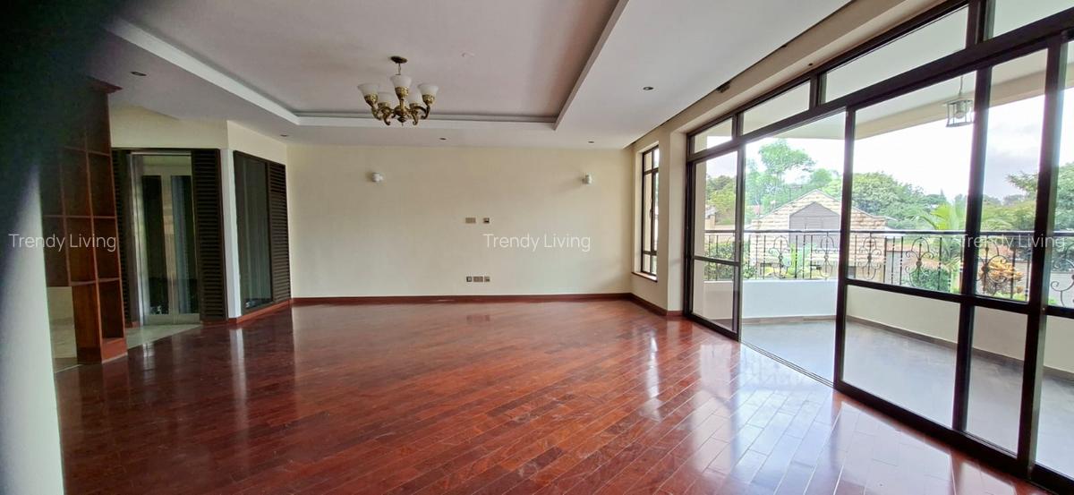 6 Bed Townhouse with En Suite in Lavington - 4
