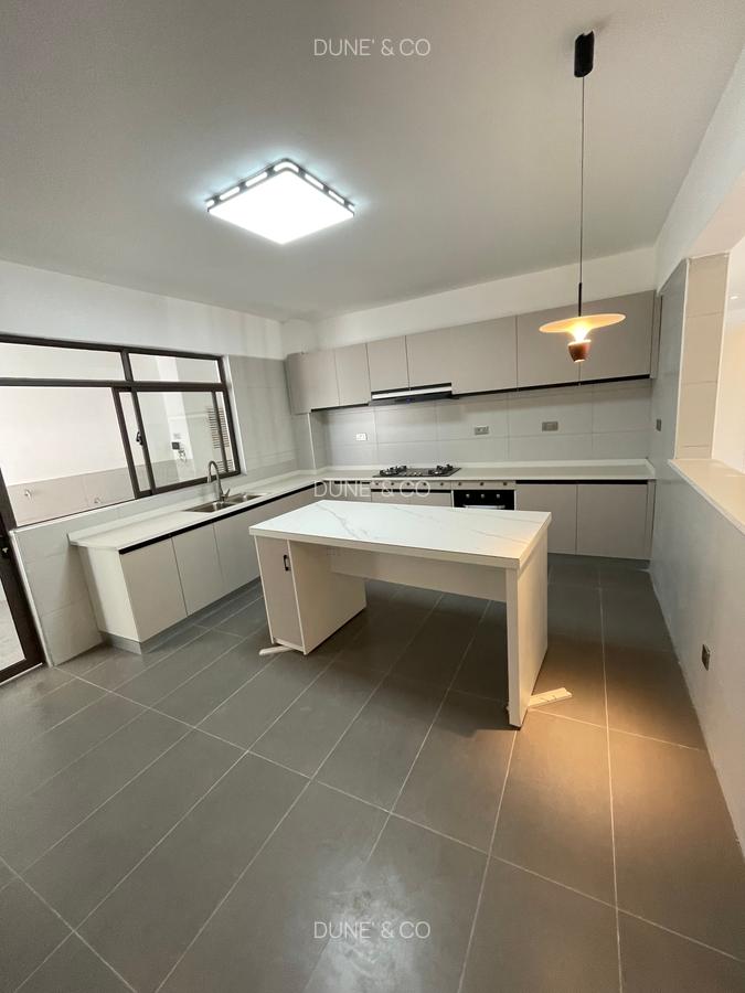 4 Bed Apartment with En Suite in Kileleshwa - 5