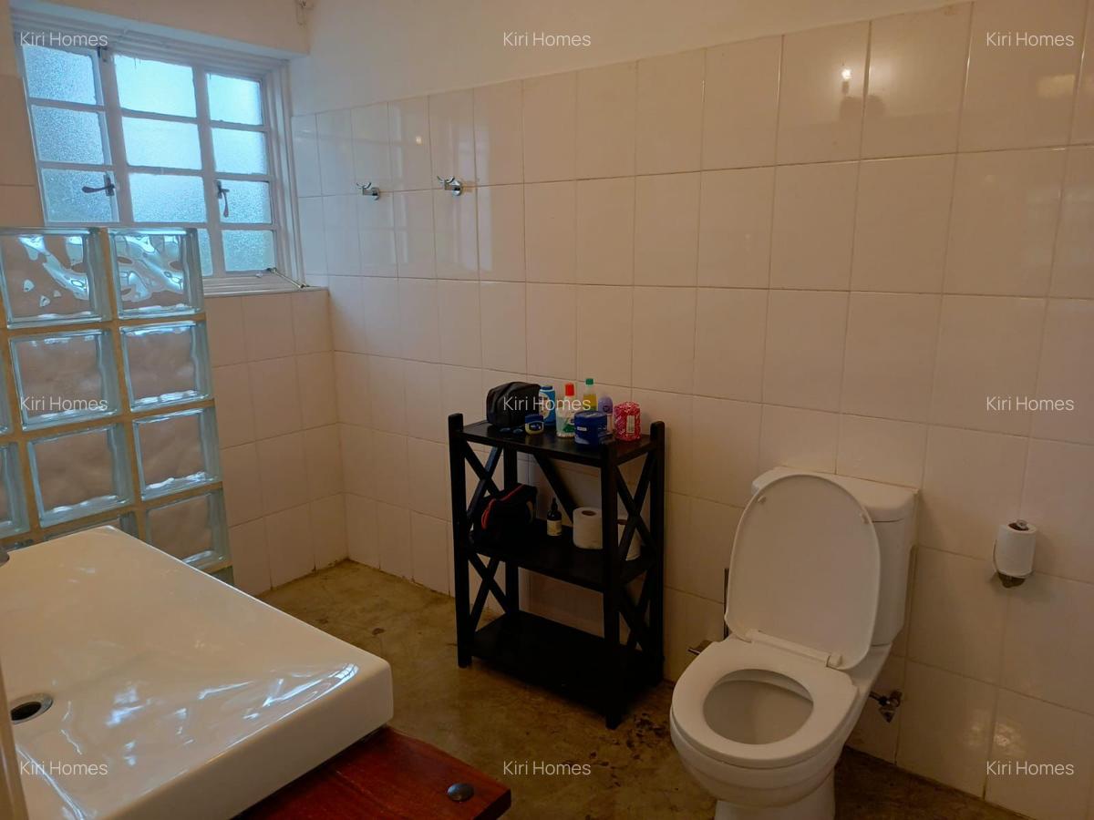4 Bed Townhouse with En Suite in Muthaiga - 10