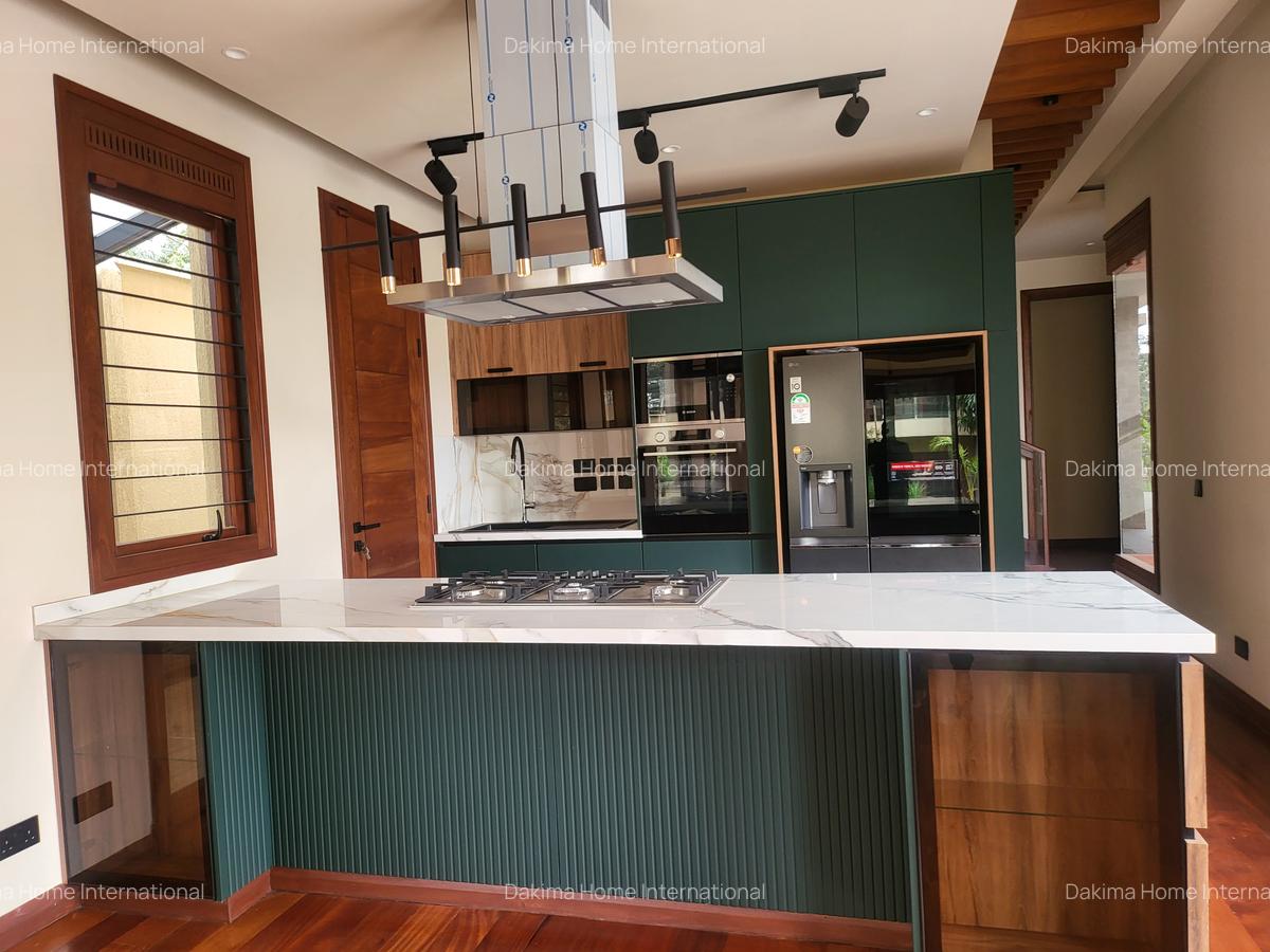 4 Bed Villa with En Suite in Runda - 3