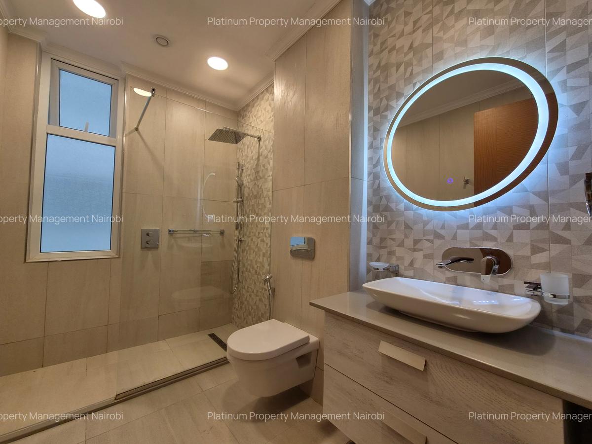 2 Bed Apartment with En Suite at The Colosseum - 12