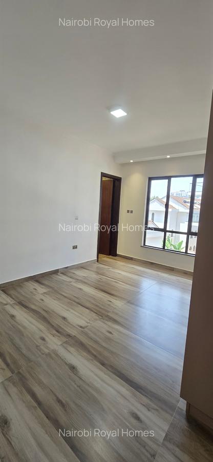 2 Bed Apartment with En Suite at Brookside Close - 12