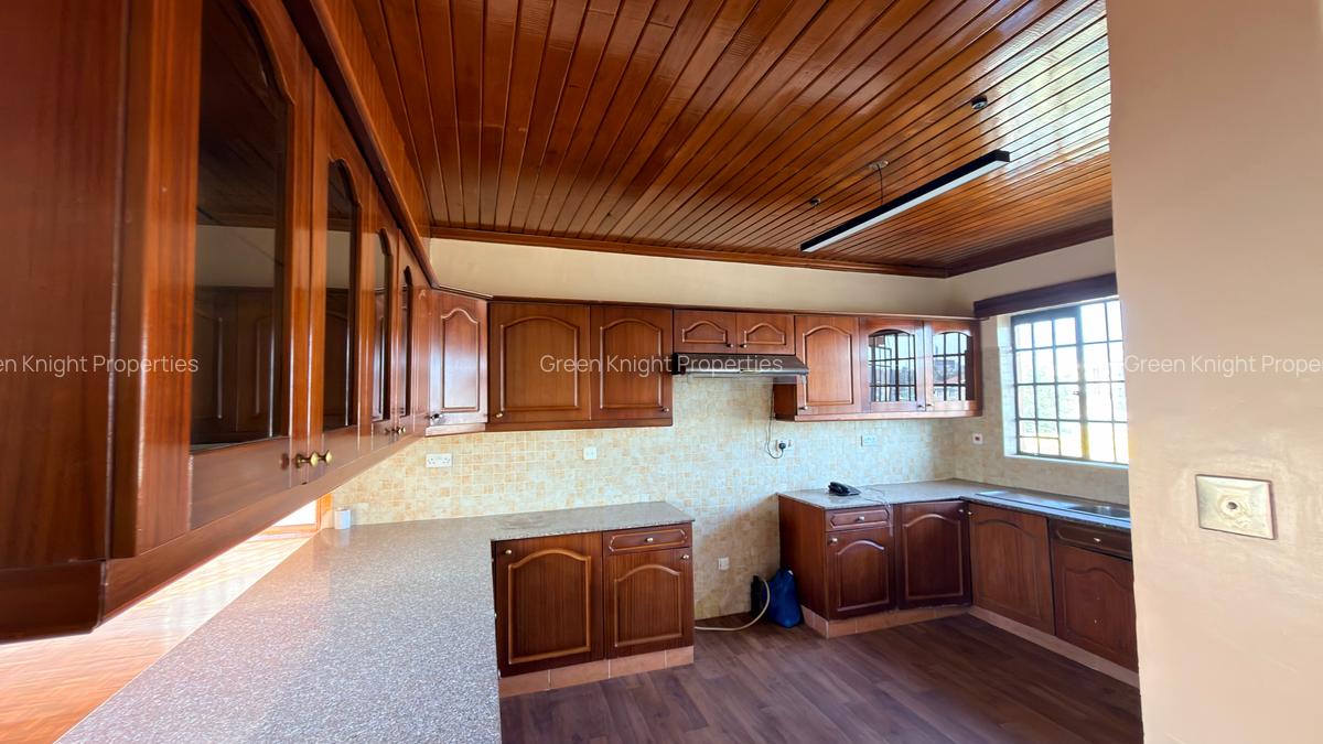 Serviced 3 Bed Apartment with En Suite in Kilimani - 2