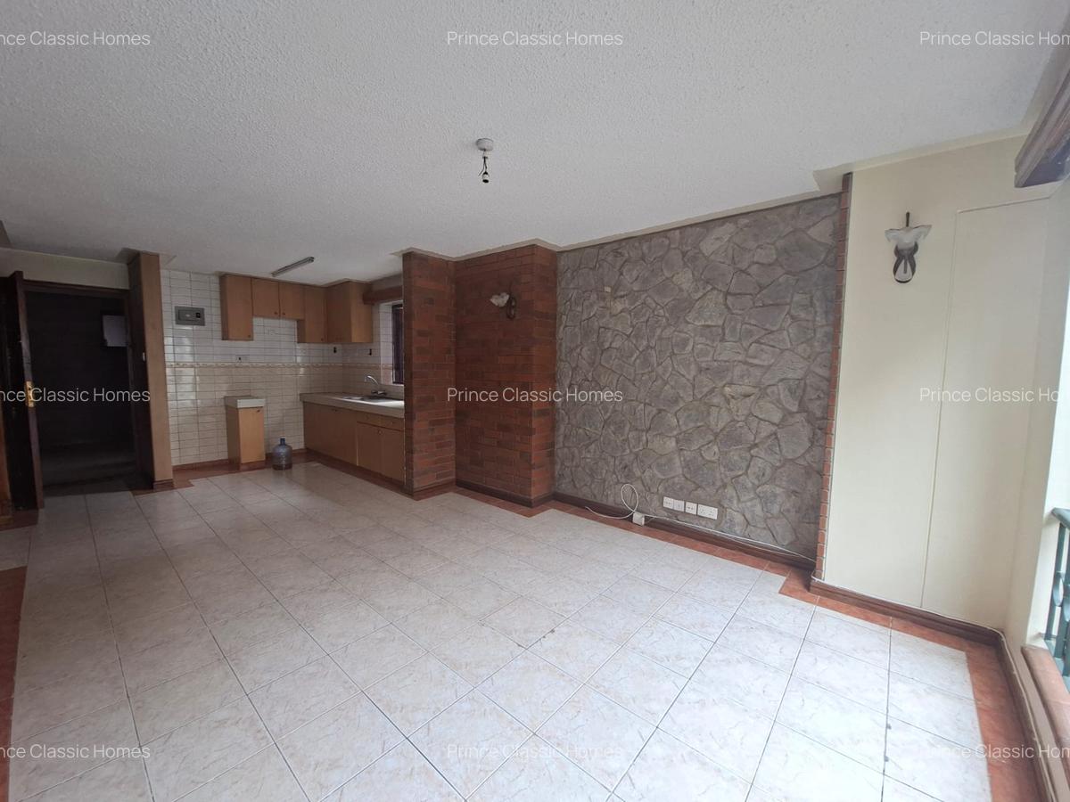 1 Bed Apartment with En Suite in Kilimani - 4