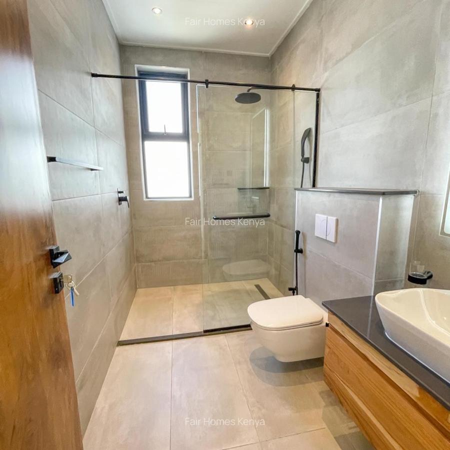 4 Bed Apartment with En Suite at Peponi Road - 16