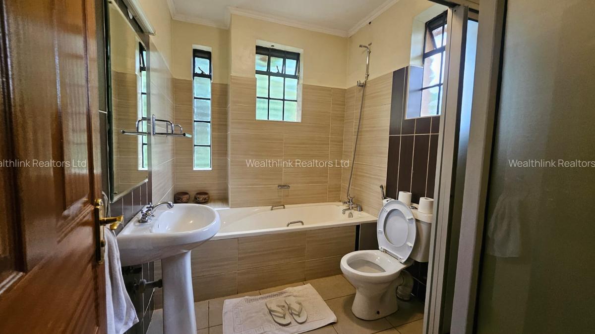 5 Bed House with En Suite at Gigiri - 12