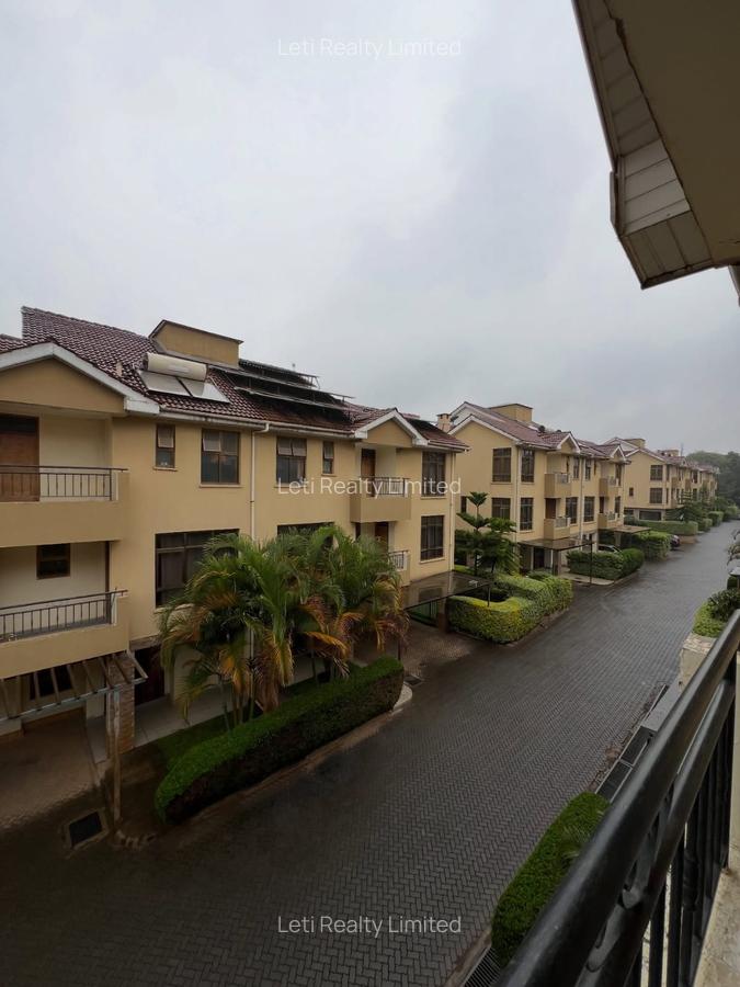 5 Bed Townhouse with En Suite in Lavington - 1