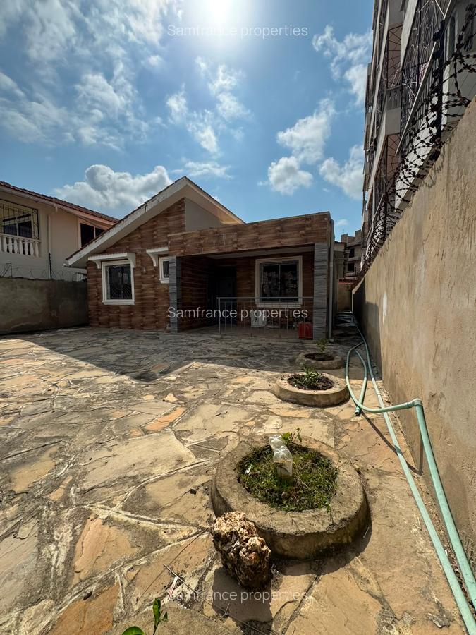 4 Bed Villa with En Suite at Utange - 2