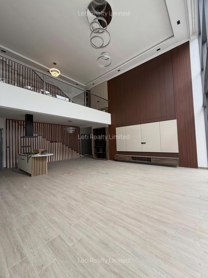 5 Bed Townhouse with En Suite in Lavington - 2