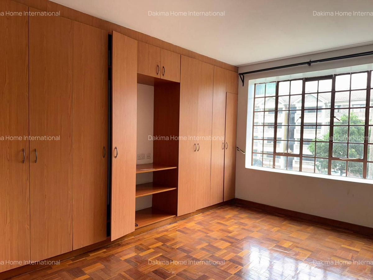 2 Bed Apartment with En Suite in Rhapta Road - 4