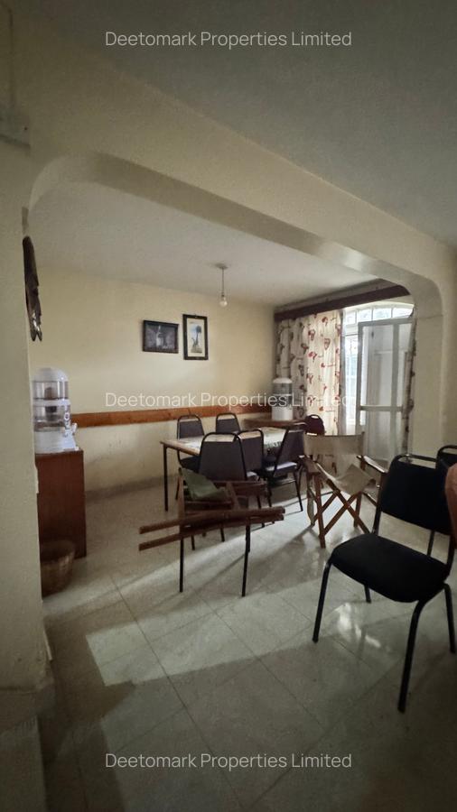 5 Bed Townhouse with En Suite at Langata - 6