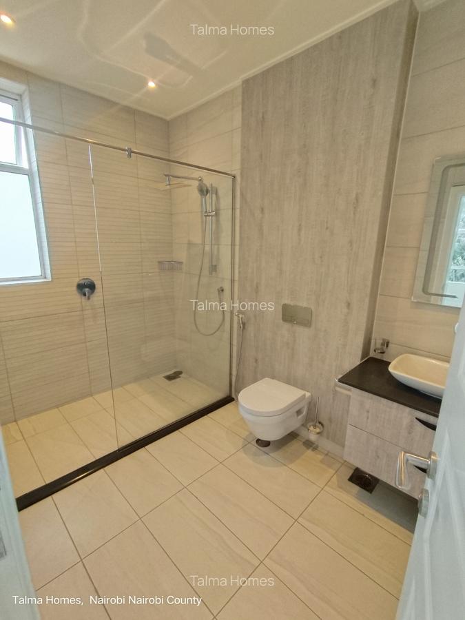 3 Bed Apartment with En Suite in Westlands Area - 9
