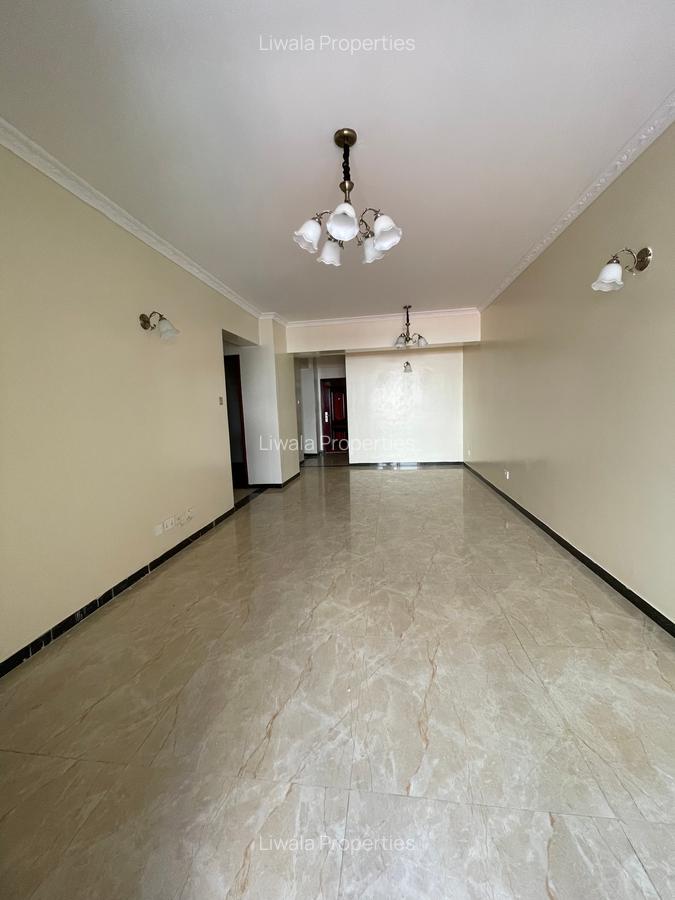 3 Bed Apartment with En Suite at Dennis Pritt Road - 1