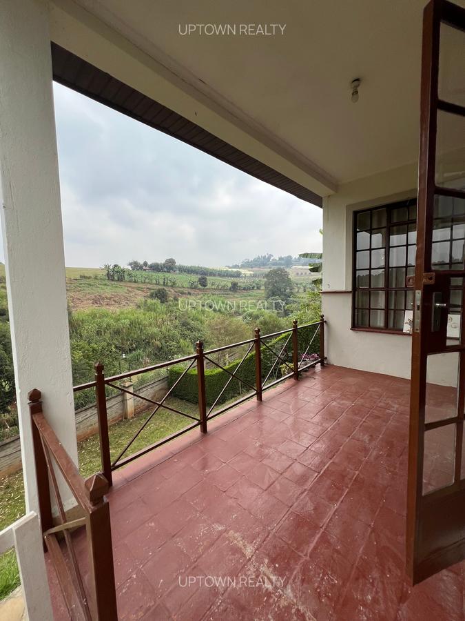 3 Bed Villa with En Suite at Redhill - 4
