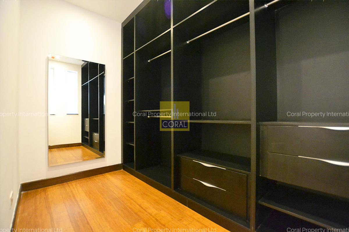 4 Bed Townhouse with Garden in Spring Valley - 8
