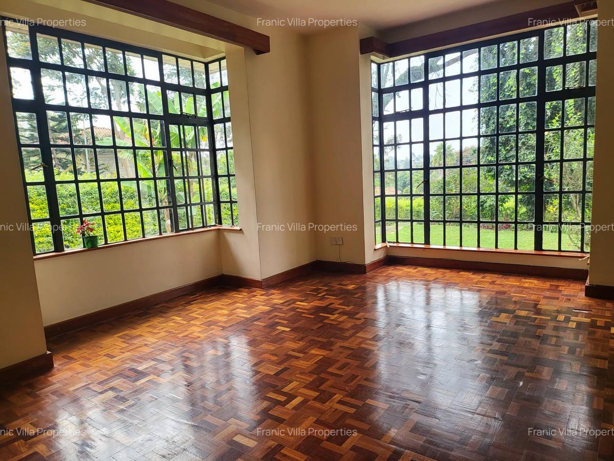 5 Bed Villa with En Suite at Rosslyn Height - 6