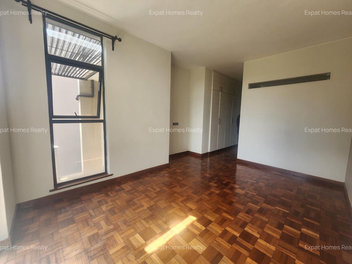 3 Bed House with En Suite in Westlands Area - 13
