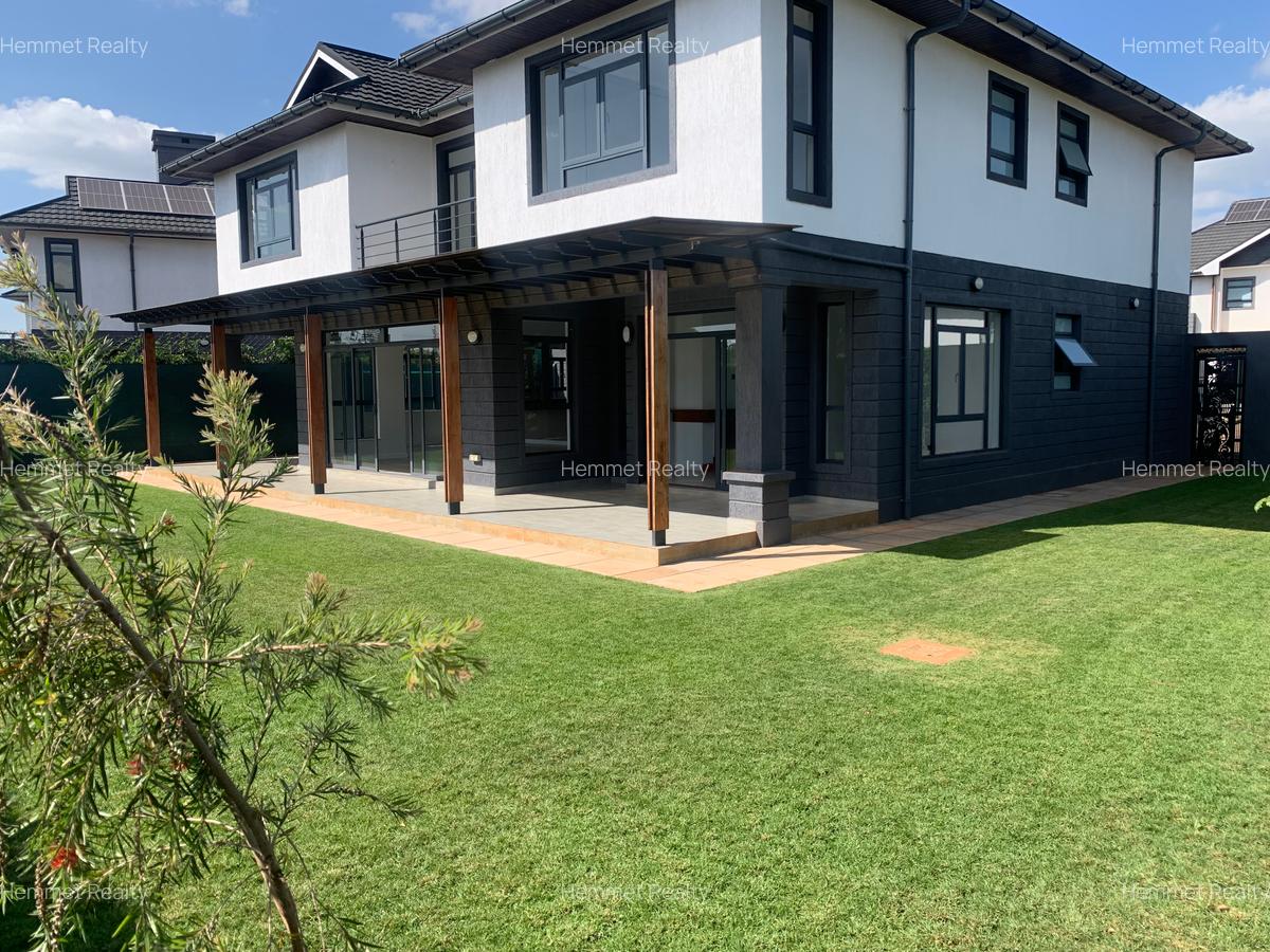 5 Bed Villa with En Suite in Runda - 15
