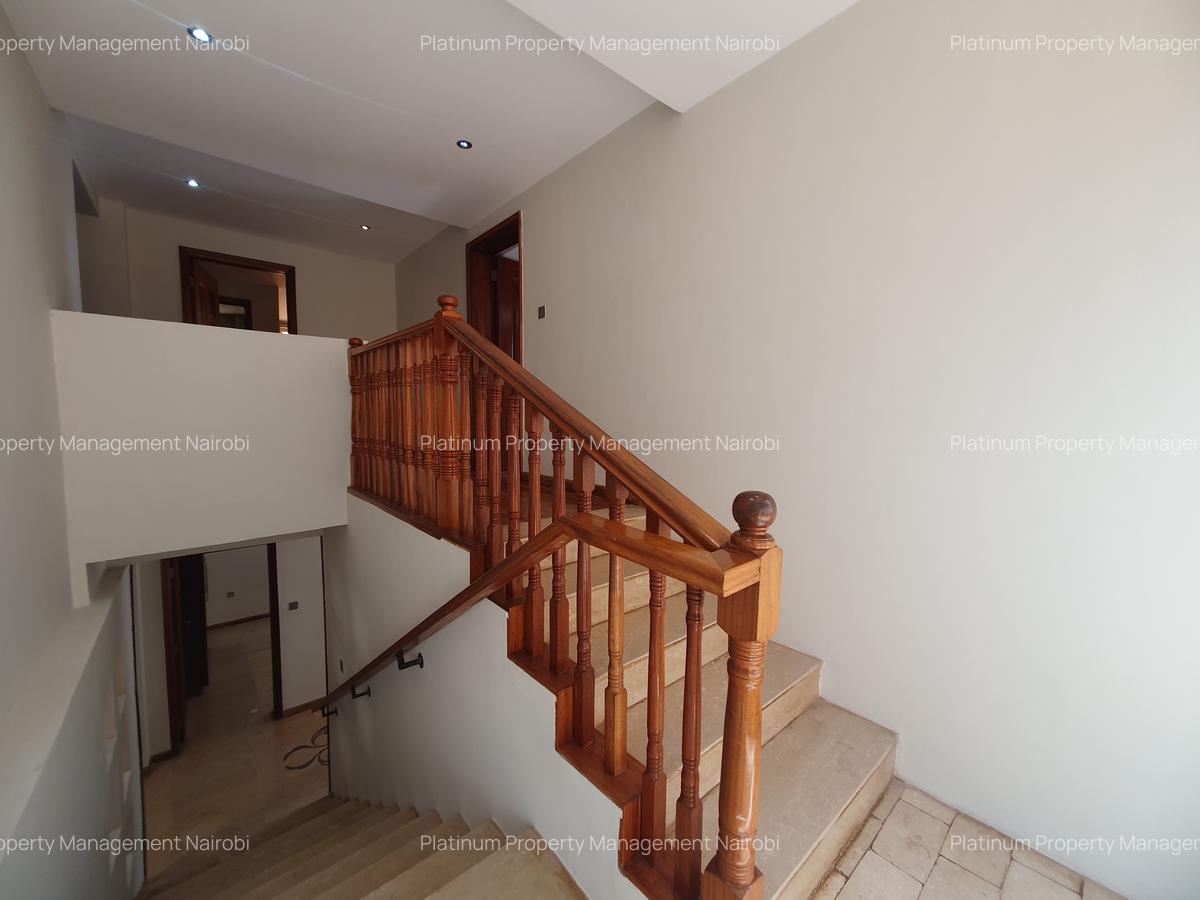 5 Bed House with En Suite at Convent Drive - 12