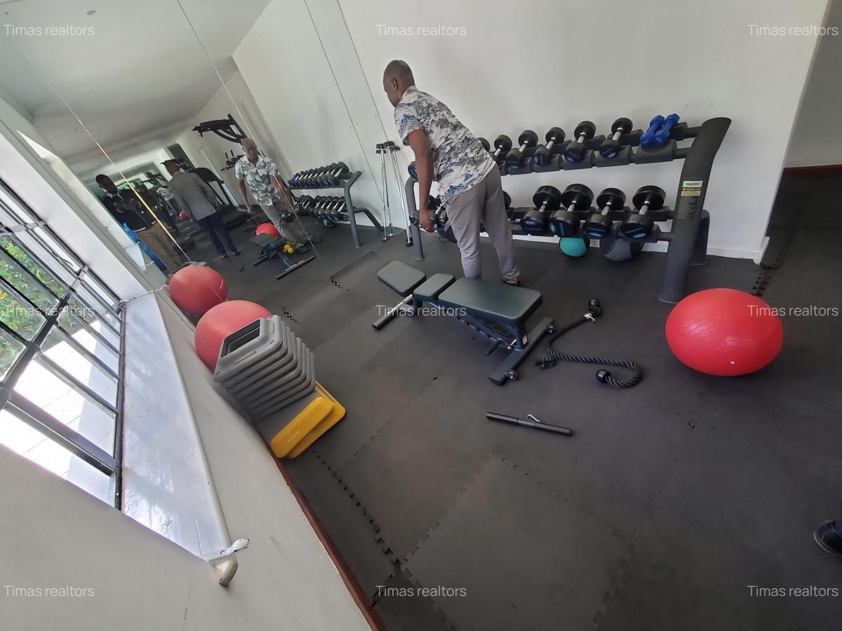 2 Bed Apartment with En Suite at Westlands - 9