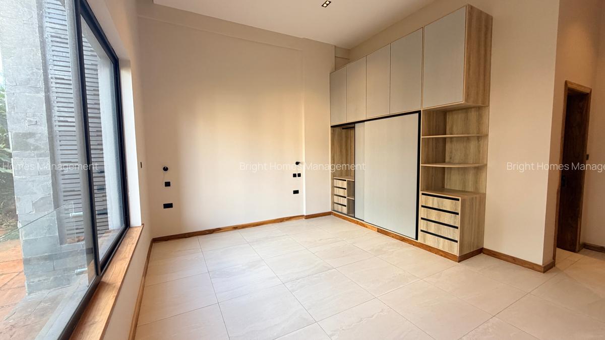 4 Bed Apartment with En Suite in Loresho - 9