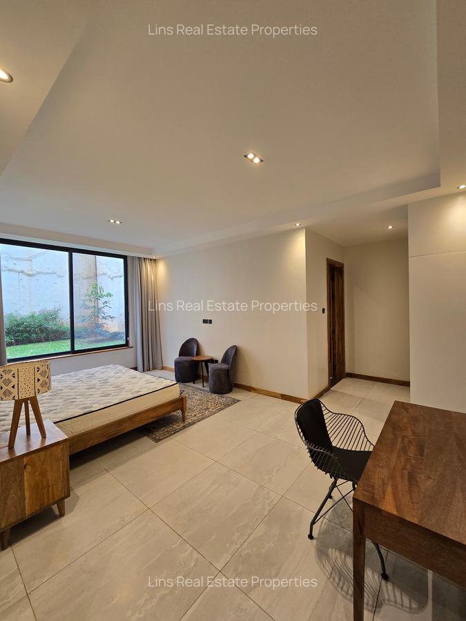 Furnished 4 Bed Apartment with En Suite in Spring Valley - 19