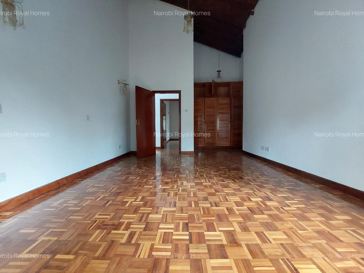 4 Bed Townhouse with En Suite at Lavington Road - 18