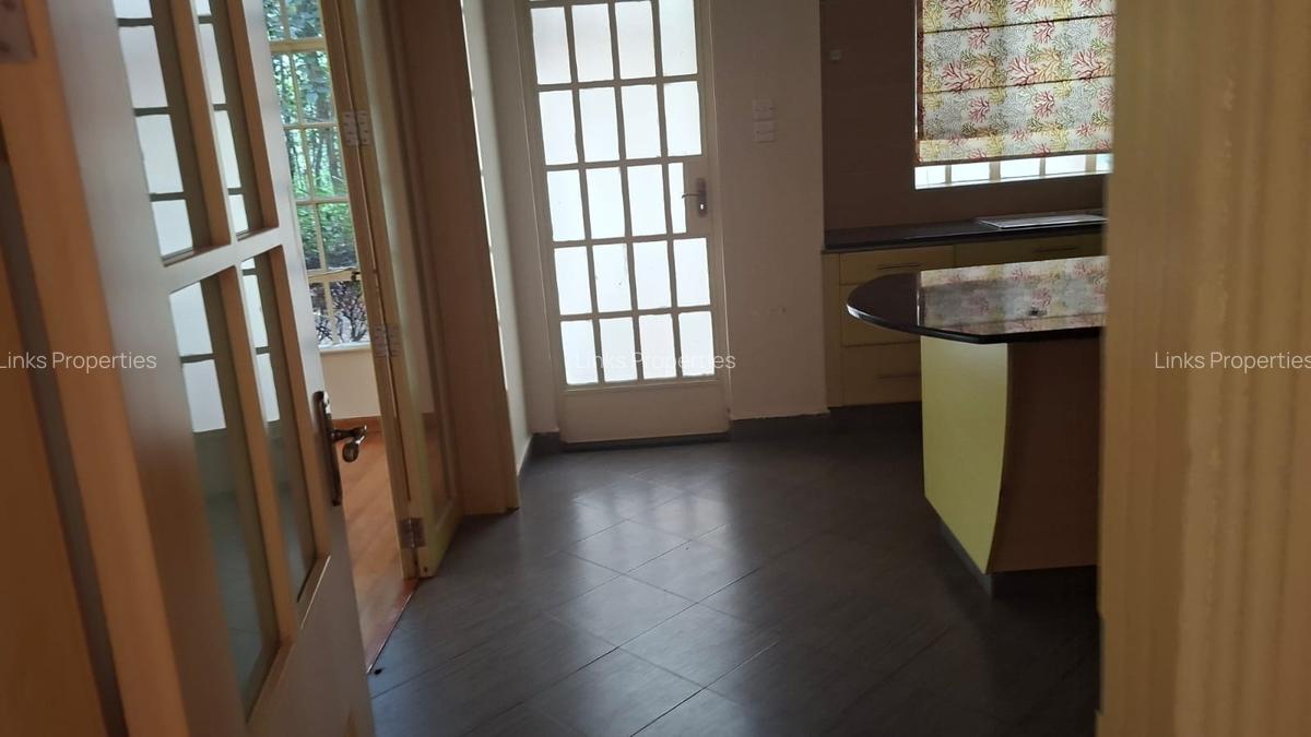 4 Bed Townhouse with En Suite at Karen - 7