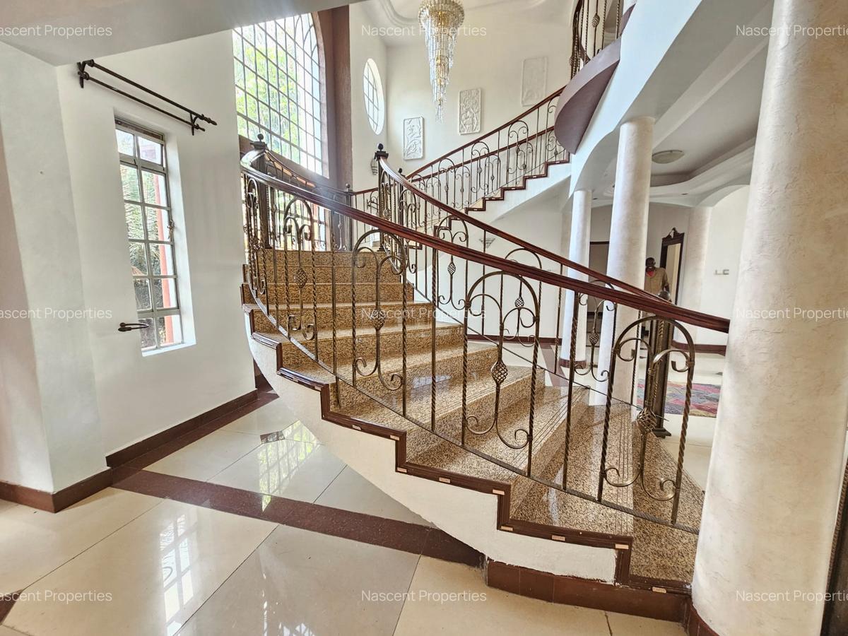 5 Bed House with En Suite in Nyari - 15