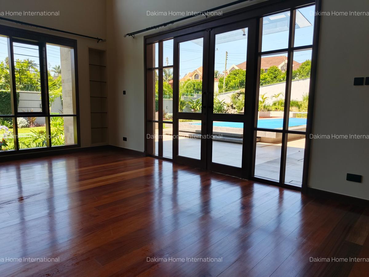 4 Bed House with En Suite in Runda - 9