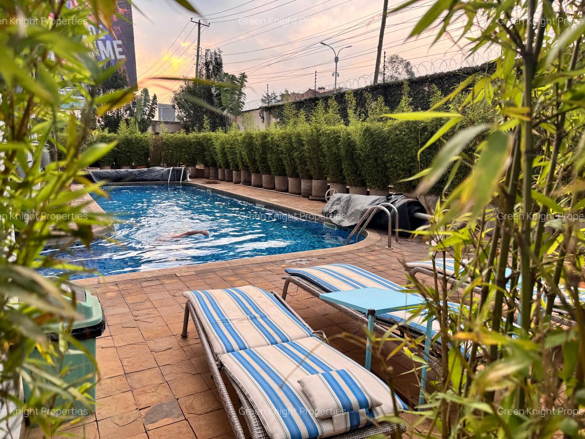 Serviced 2 Bed Apartment with En Suite in Westlands Area - 3