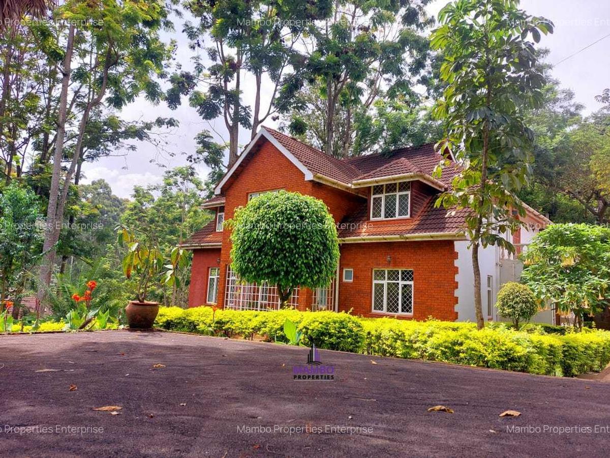 5 Bed Villa with En Suite at Lone Tree - 1