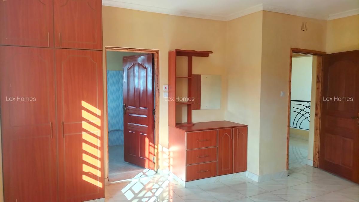 4 Bed House with En Suite at Rimpa - 14