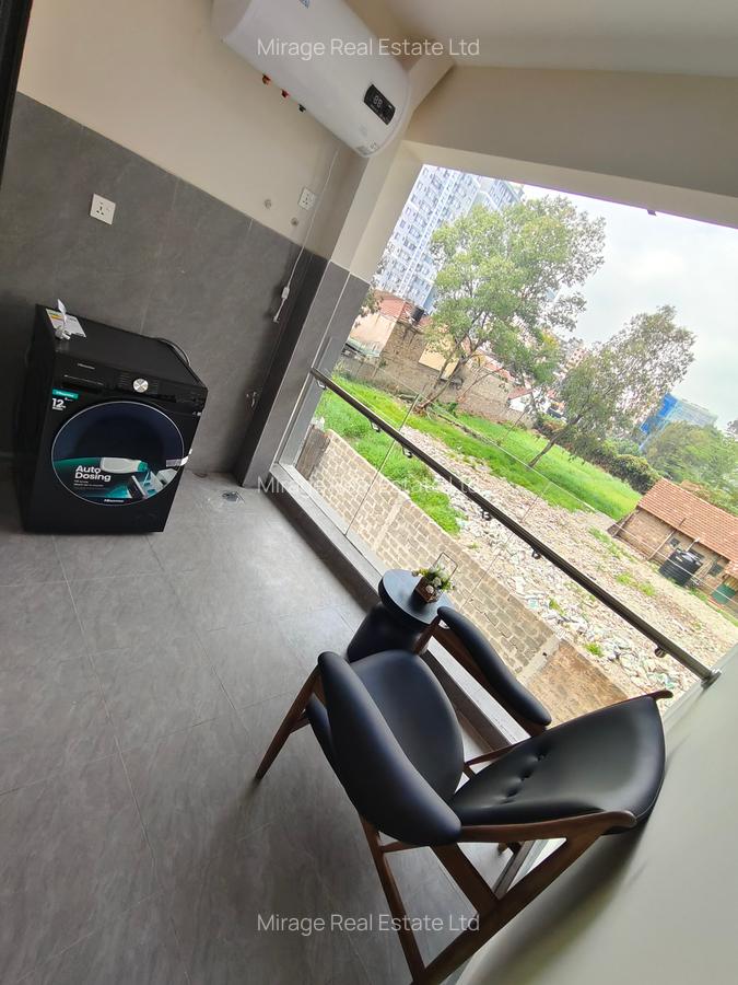 3 Bed Apartment with Swimming Pool in Kilimani - 14