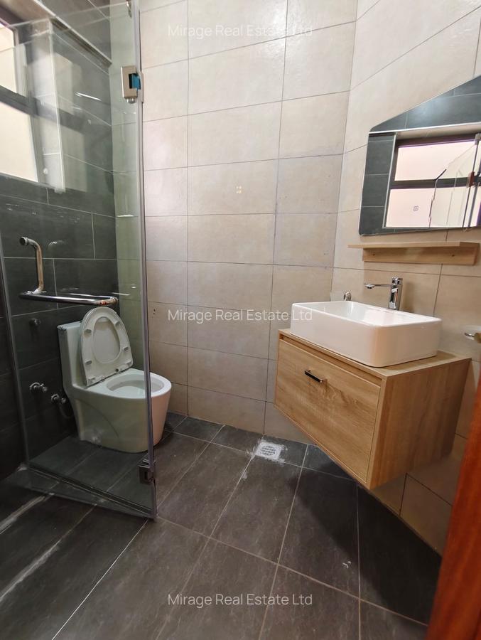 3 Bed Apartment with Gym in Kilimani - 4