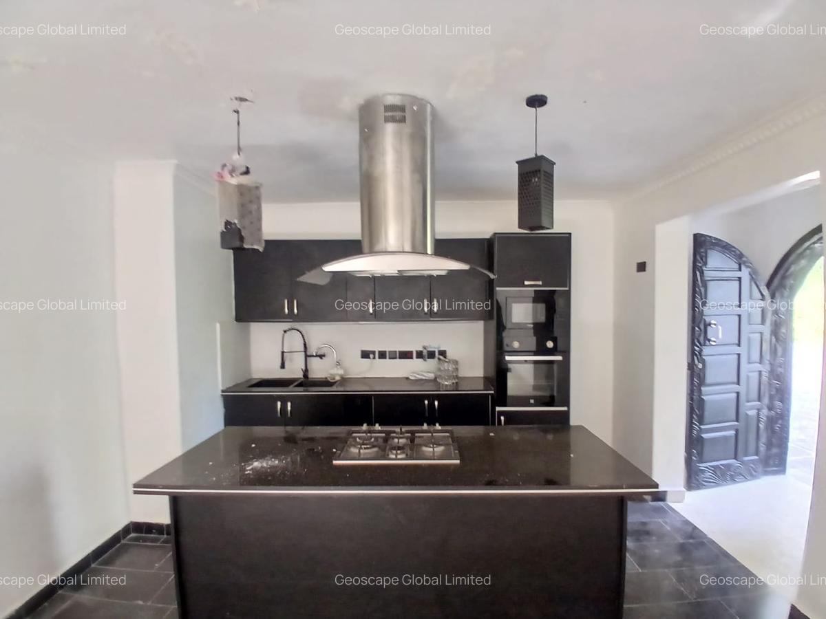3 Bed House with En Suite in Runda - 10