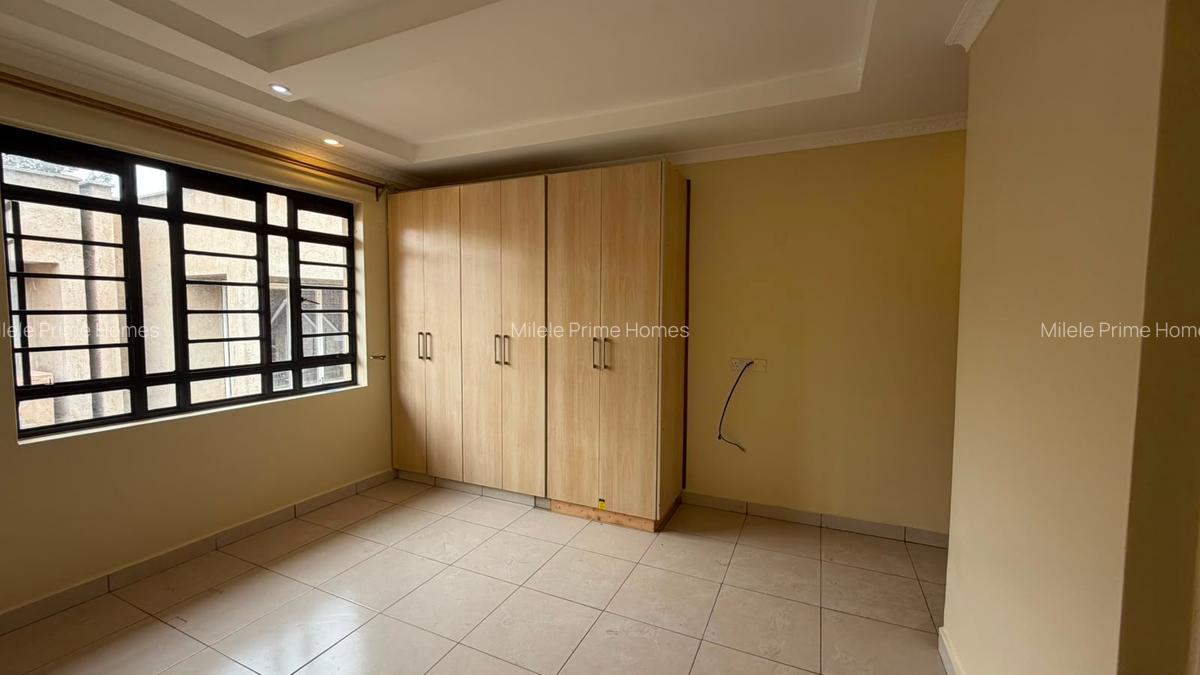 3 Bed Townhouse with En Suite at Garden Estate - 10