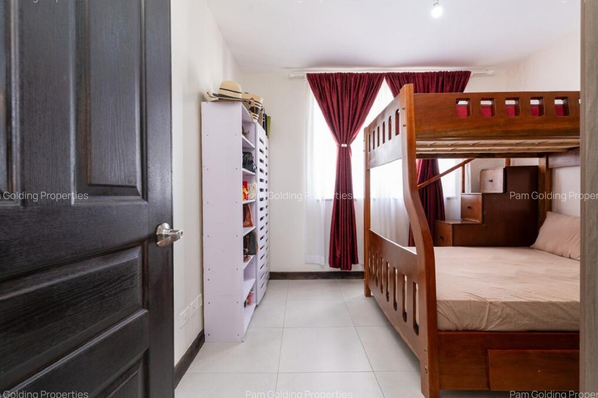 2 Bed Apartment with En Suite at Chady Road - 13