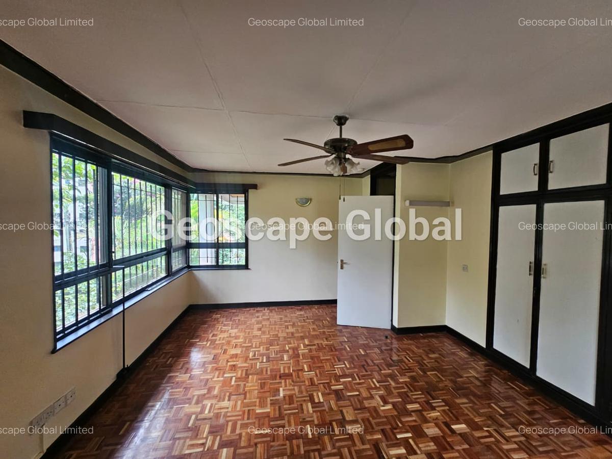 3 Bed Apartment with En Suite in Spring Valley - 6